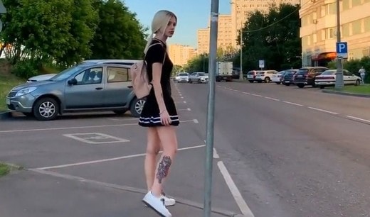 Русская блондинка наказана горловым минетом